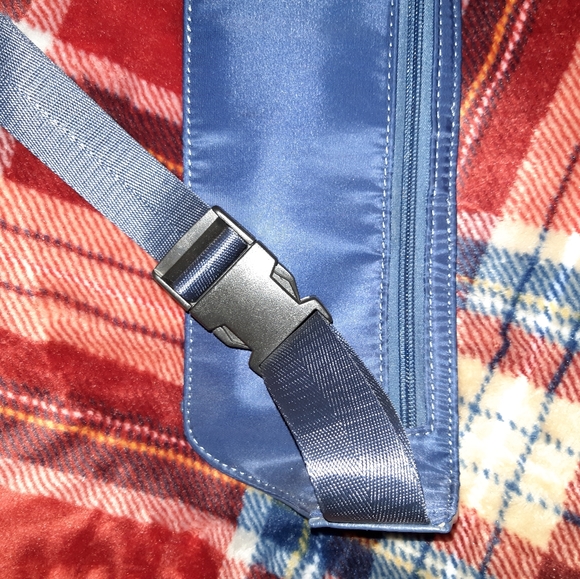 Blue Faux Leather purse - Picture 3 of 3